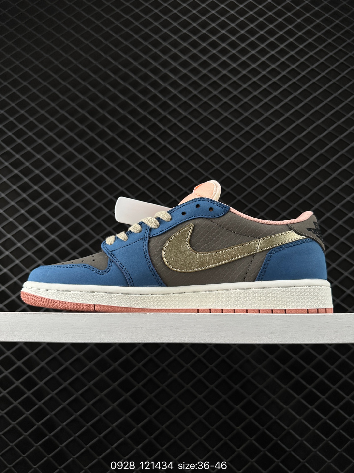 Travis Scott x Air Jordan 1 ” Reverse Mocha “